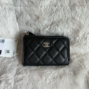 Chanel key ring pouch holder 🖤